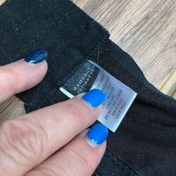 Rampage Intimates. Black padded T-shirt bra Plunge. 38D - Picture 7 of 10